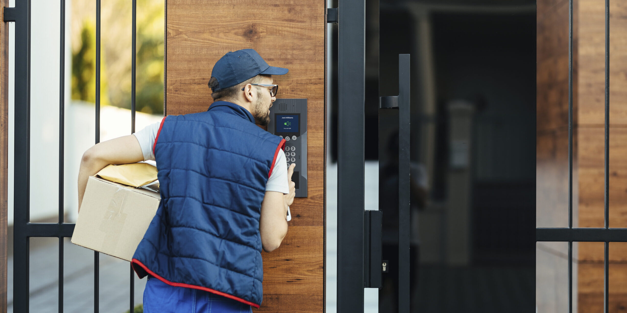 Sistem de interfonie si control acces